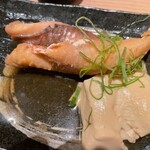 炉端焼き 鷹島本まぐろ 魚然 - 