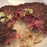 らーめん芝浜 - 松阪牛のハンバーグ丼　レア！