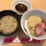 らーめん芝浜 - 限定の煮干しつけ麺、松阪牛ハンバーグ丼　¥1640