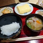 新町あだち - 食事