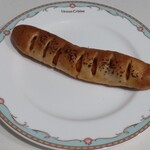 ムーラン エ カフェ グウ - 辛いウインナーパン
