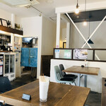 鎌倉餃子 UMINECO WINE＆CAFE - 