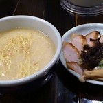 らーめん山頭火 - とろ肉8枚ラーメン(塩)