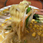 Ramen Korokoro - 麺リフト