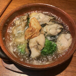 ビストロ ル フルール - 牡蠣のアヒージョ