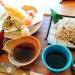 蕎麦ダイニングそばの里 - 天ざる1800円