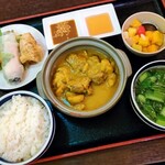 LONG DINH VIET NAM RESTAURANT - チキンカレーライス