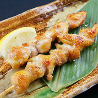 Yakitori (grilled chicken skewers) menu is cost-effective at 160 yen per skewer ◎ Great value platter too!