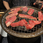 A5仙台牛焼肉食べ放題 肉十八 - 