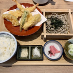 一休そば 総本店 - 一休定食