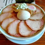 きく屋 - 数量限定のチャーシューメン大盛＋煮玉子！