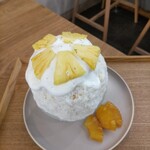 甘味 イコマヤ - トロピカルパイナポーかき氷
