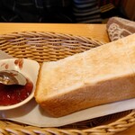 珈琲所コメダ珈琲店 - 山食パン＋オリゴ糖配合ぶどうジャムアップ