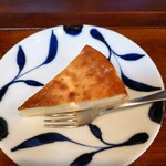 絵本とコーヒーのパビリオン - オールドファッションチーズケーキ