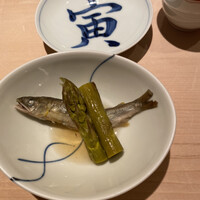 鮨　かねさか パレスホテル東京店 - 稚鮎