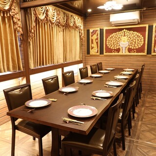 The private room on the 2nd floor can reserved for groups or parties! (Maximum 14 people)