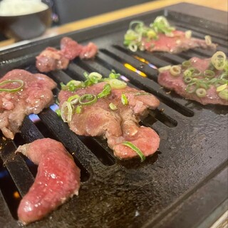 深夜２時まで開いてます！締めの冷麺だけでも◎