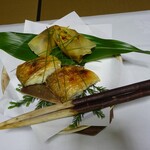山ばな平八茶屋 - 若狭懐石：焼肴（ぐじの若狭焼、筍の包み焼き）