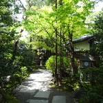 山ばな平八茶屋 - 外観（庭）