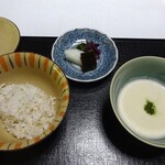 山ばな平八茶屋 - 若狭懐石：麦飯とろろ汁、香物