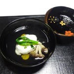 山ばな平八茶屋 - 若狭懐石：煮物椀（筍と帆立のしんじょう）