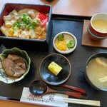 炭焼工房 心 - 親子丼定食（800円）_2022年5月