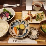 Gohandokoro Tsukasa - 鰹のたたきとメカジキのフライ定食