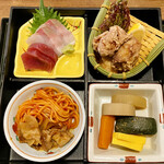庄屋 鶴岡站前店 - 松花堂弁当