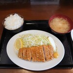 Tonkatsu Iso - ロースかつ定食