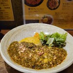 SPICY CURRY 魯珈 - 大葉ジェノベーゼ豚キーマカレー