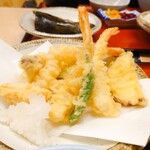 魚市 - 天ぷら盛り！