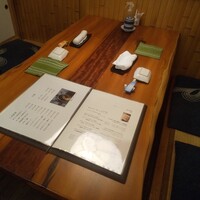 鮨処いちい - テーブル席