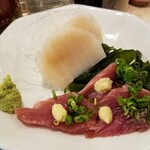 出羽鮨 - 平貝とカツオ。