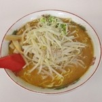 よし乃 - みそラーメン（700円）