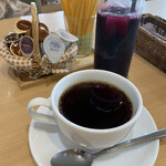 コハル珈琲店 - アメリカンコーヒー＋赤葡萄ジュース