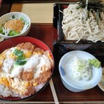 そば蔵　いずみ - 料理写真:カツ丼セット大盛（1300+200円）