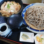 和寒雪割そば - 蕎麦・かつ丼セット（コーヒー付き）1100円＋そば大盛り150円