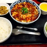 Chuukakousai Jasumin Koufuku Chuubou - 花山椒香る 四川麻婆豆腐 1,000円 ♪