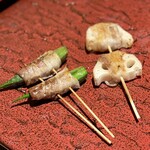 Hakata Yakitori Yasaimaki Motsunabe Katsugiya - おくら　れんこん（野菜巻き）