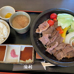 肉料理 陶利 - サーロインステーキ膳(150ｇ)