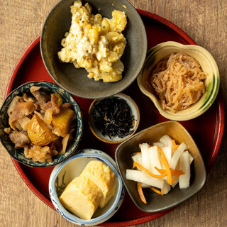 Numerous menu items using ingredients from Nishiki Market