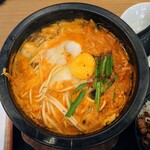 焼肉丼・旨辛うどん すみのえ食堂 - 令和4年5月
            旨辛カルビラーメン 780円