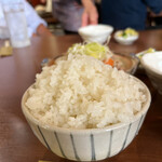 家庭料理居酒屋 よってって - ご飯の盛りも最高！