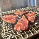 大和ホルモンセンター - 焼きまくり