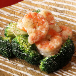 Grilled shrimp and vegetables with mayonnaise