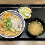 吉野家 - 親子丼（並盛） ¥436 ＋ Bセット ¥162