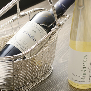 お肉との相性◎ワインを中心に、幅広く揃えたドリンク