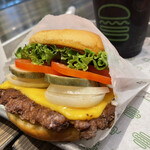 SHAKE SHACK - 