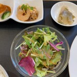 中華料理の四川堂 - サラダ　ザーサイ