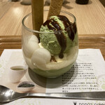 nana's green tea - 抹茶フロマージュグラス880円